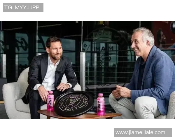 莱昂内尔·梅西重返巴萨引发全球关注足球界风暴